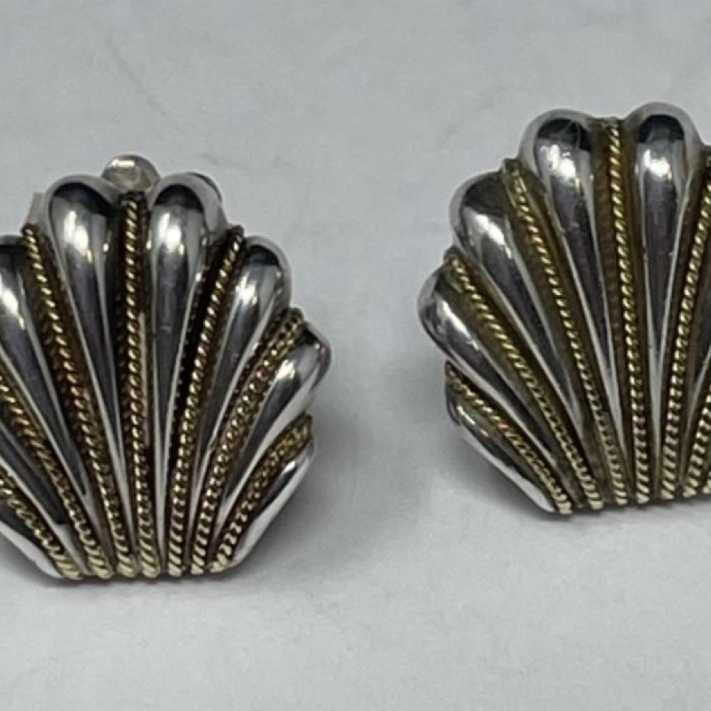 Tiffany & Co. Sterling Silver & 18K Gold Shell Stud Earrings - Picture 2 of 4